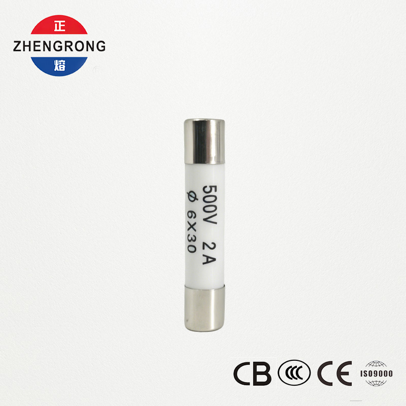 Vysoce kvalitní 6*30mm R058 pojistky 2A pro mezinárodní distributory